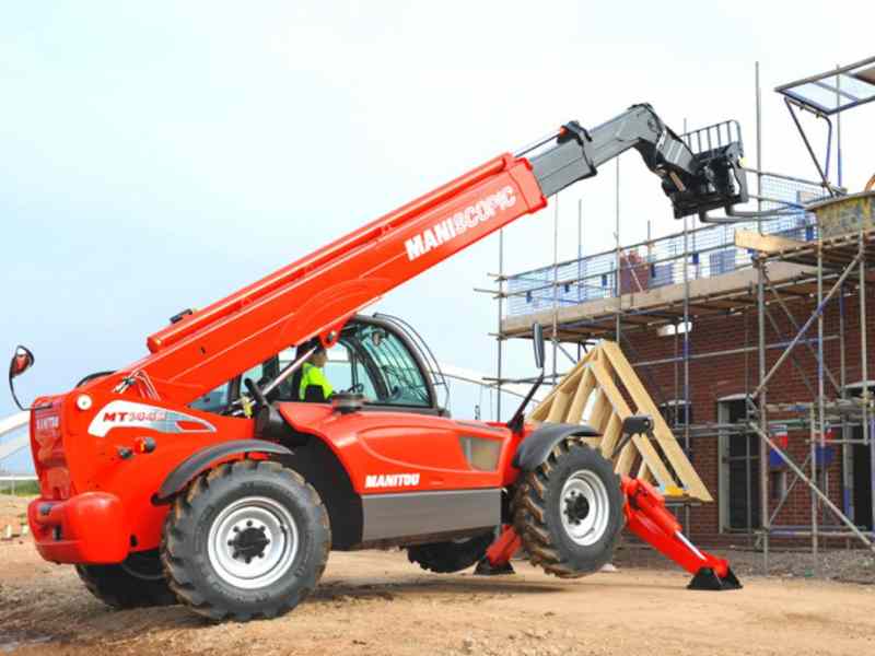 סדרת המעמיסים הטלסקופיים החקלאיים מבית Manitou