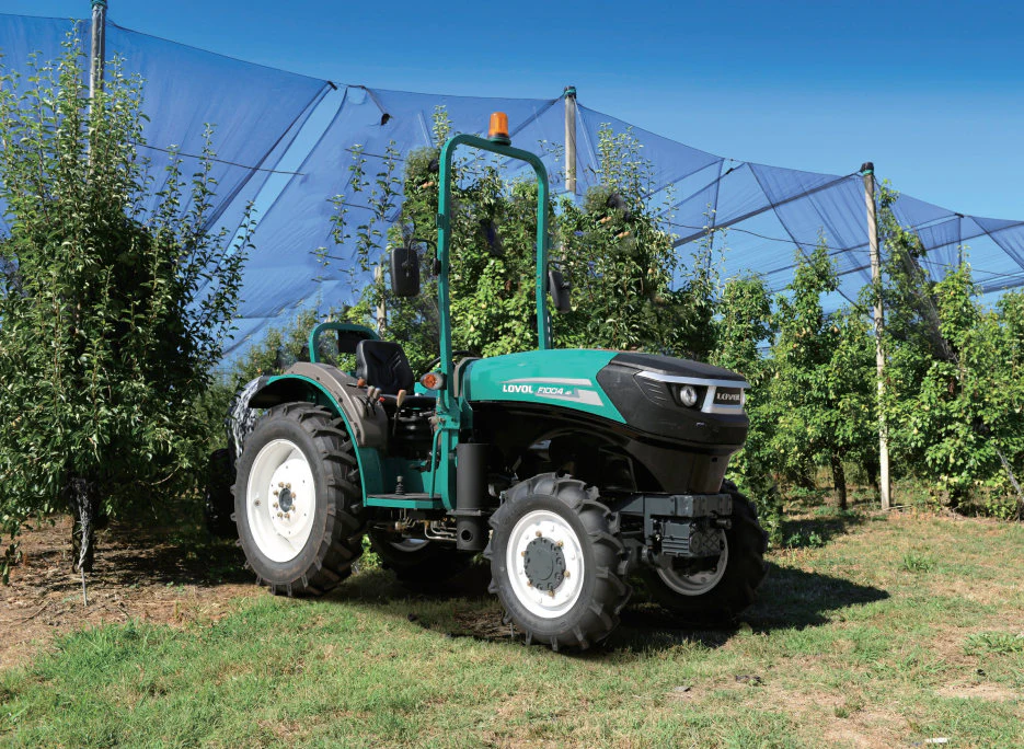 טרקטור מטעים לובול F4000 טרקטור מטעים לובול F4000